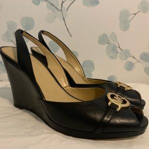 Classic black wedge sandals